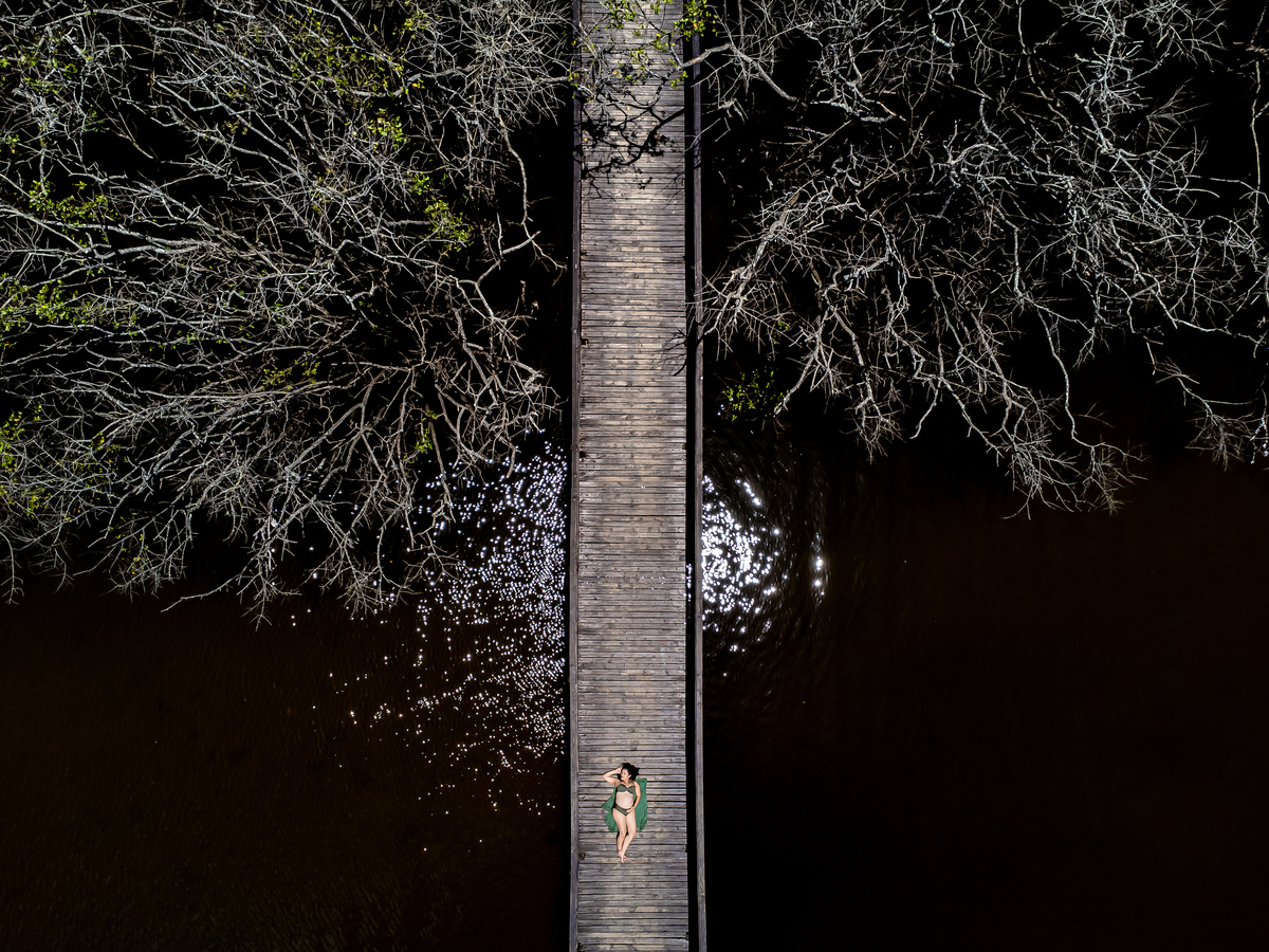 Viva a magia da maternidade em Florianópolis! Ensaio fotográfico gestante na ilha da magia. Reserve seu momento único agora.