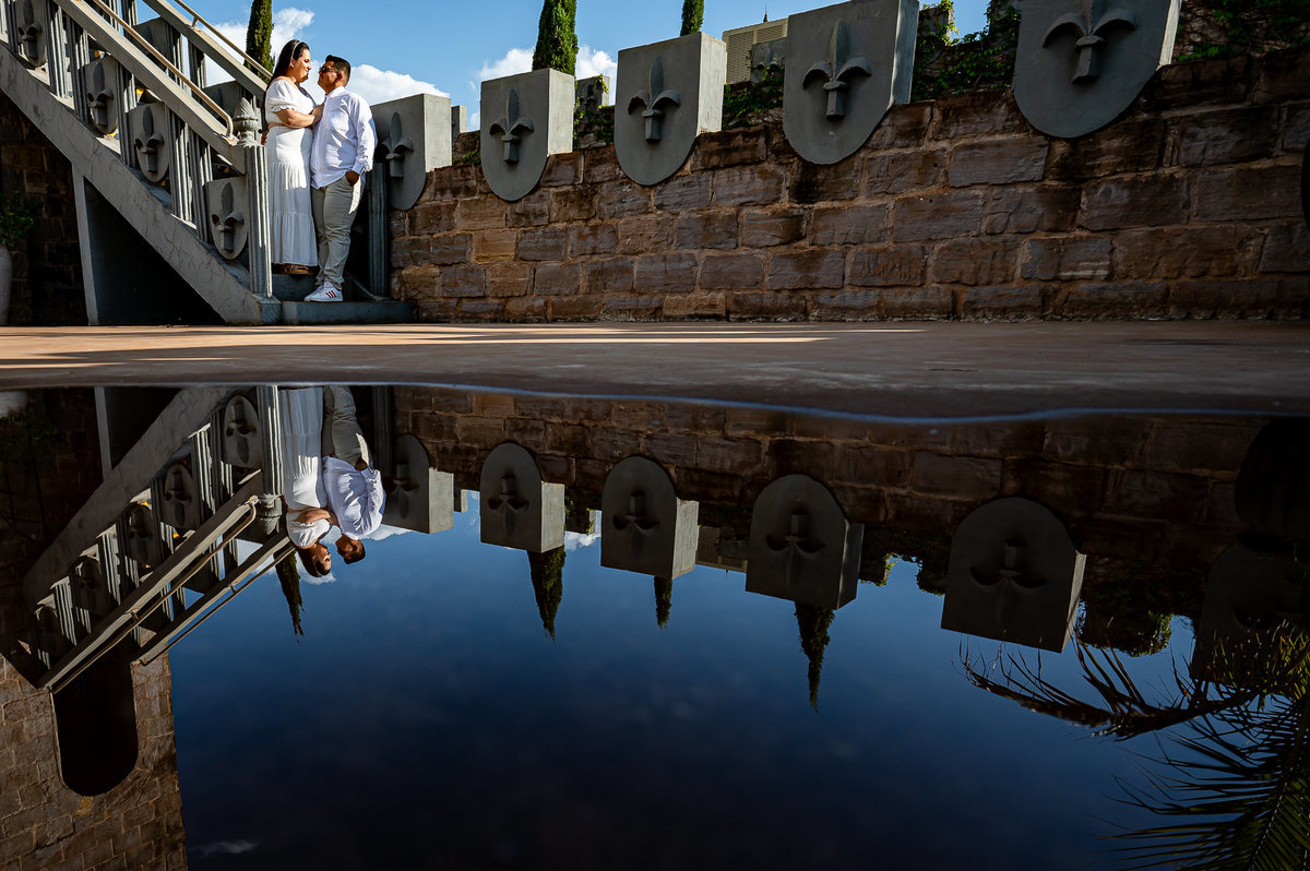 Vinícola Ladorni Bandeirantes
Ensaio Pre-Wedding Vinícola Ladorni
Amor e Vinho
Vinhedos do Paraná
Fotografia de Casal
Romance na Vinícola
Vinhos do Brasil
Amor Eterno
Fotografia de Amor
Casamento ao Ar Livre
Momentos de Cumplicidade
Ensaio Fotográfico Pré