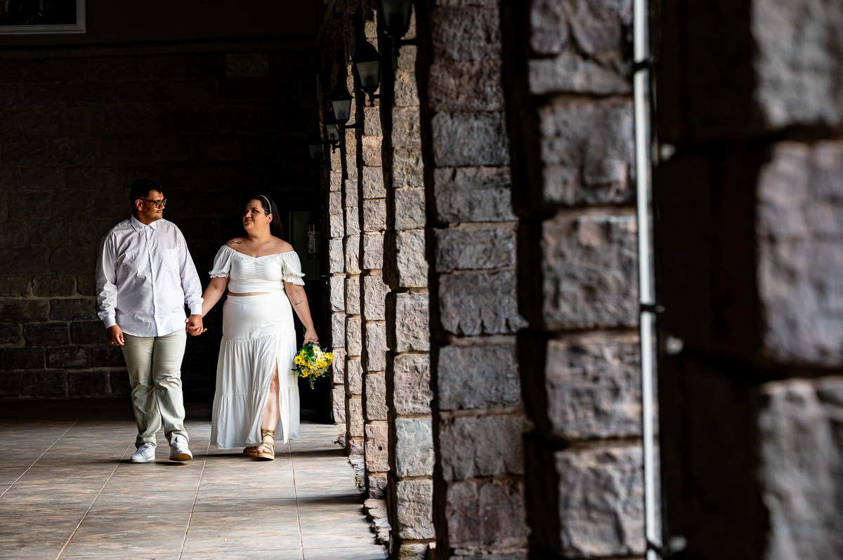 Vinícola Ladorni Bandeirantes
Ensaio Pre-Wedding Vinícola Ladorni
Amor e Vinho
Vinhedos do Paraná
Fotografia de Casal
Romance na Vinícola
Vinhos do Brasil
Amor Eterno
Fotografia de Amor
Casamento ao Ar Livre
Momentos de Cumplicidade
Ensaio Fotográfico Pré