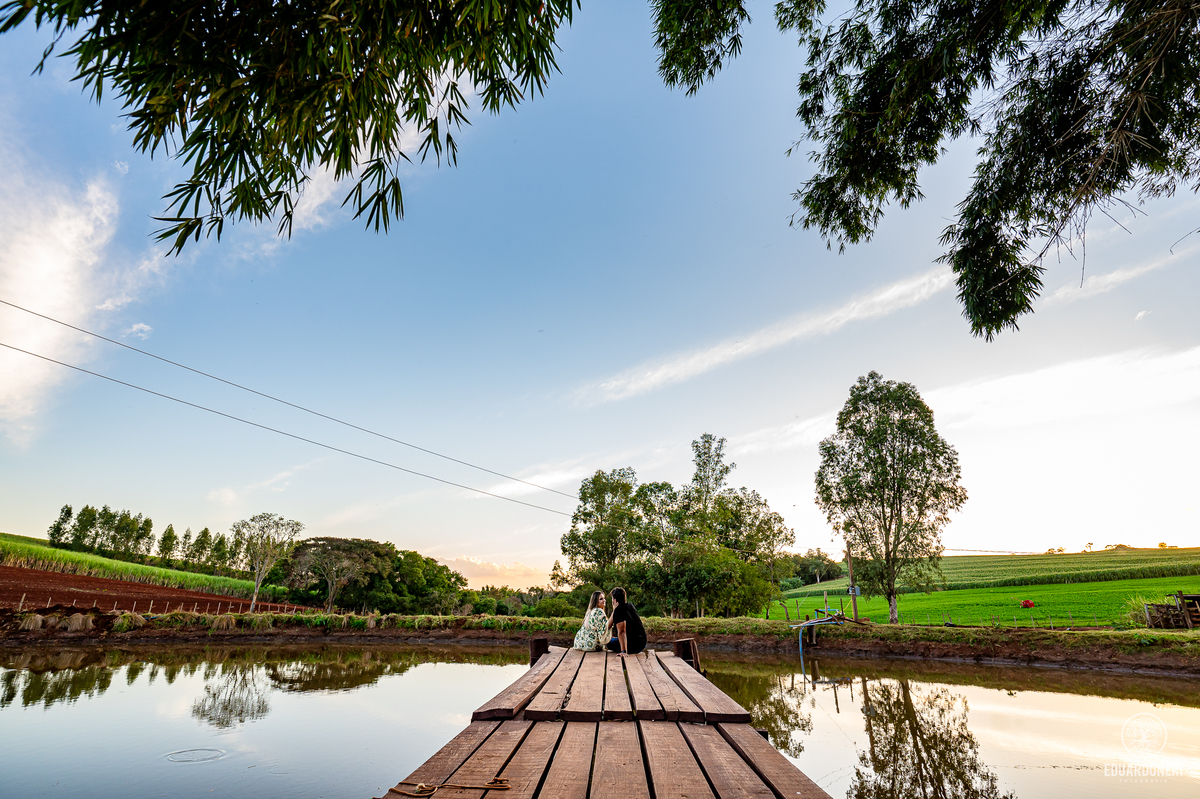 Junior e Rithielle - Fotografia de Pre Wedding realizado na região Rural em Bandeirantes, PR