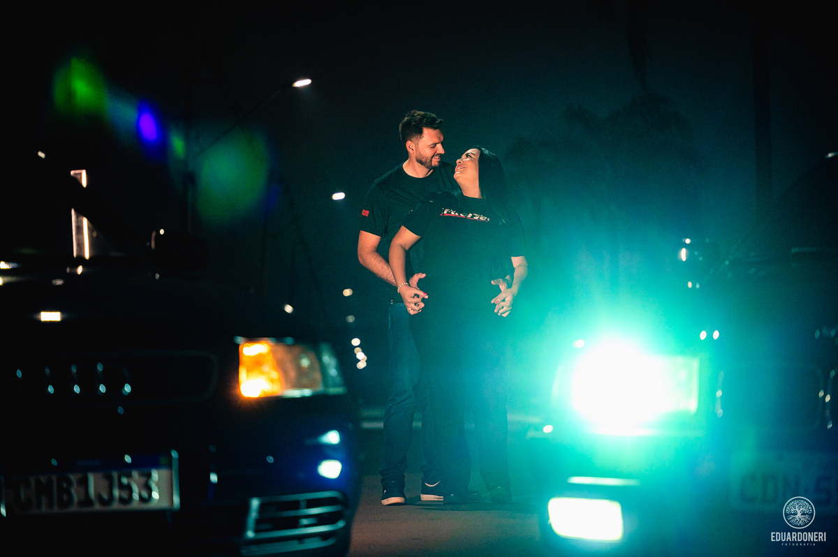 Leda e Edson - Pre Wedding realizado com carros antigos Audi e BMW no Porto Almeida em Itambaraca no Paraná