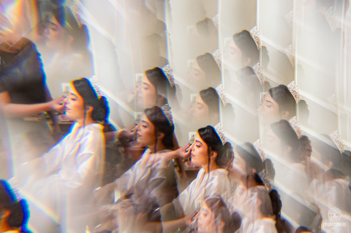 Isa e Pedro se uniram pela fé em uma cerimônia emocionante com missa e sacramento do matrimônio. Veja as fotos desse casamento cheio de amor na Vinícola La Dorni, onde a distância foi superada e Jesus se tornou o alicerce de uma união eterna.