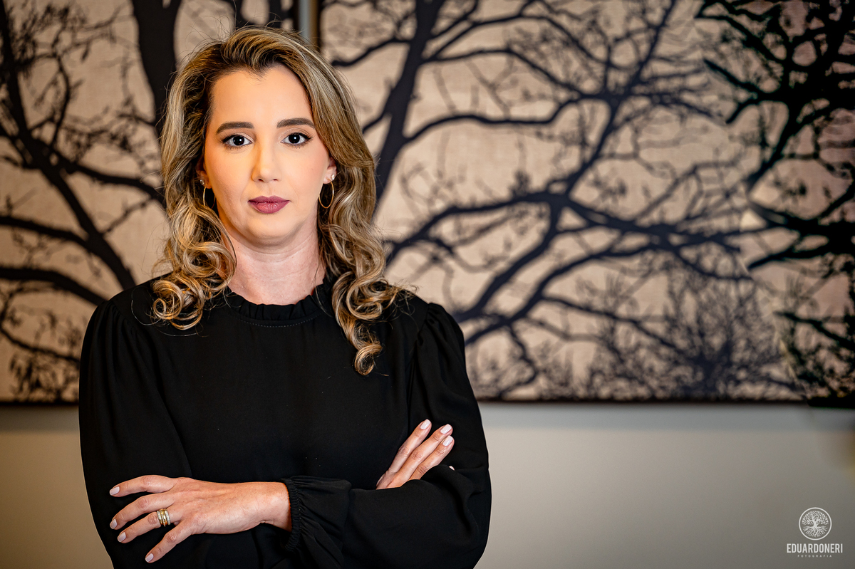 Arquiteta premiada, Carol Rodrigues, arquitetura inovadora, norte pioneiro do Paraná, ensaios fotográficos arquitetônicos, fotografia de arquitetura, profissional renomada, design de interiores, fotógrafo de arquitetura Paraná.