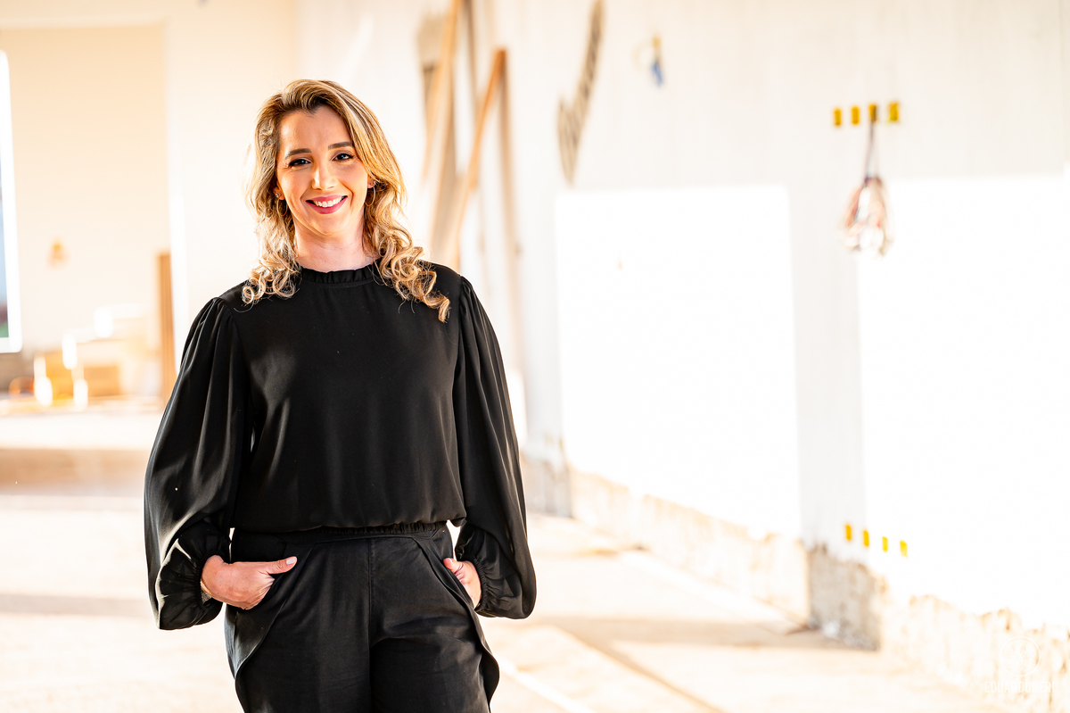 Arquiteta premiada, Carol Rodrigues, arquitetura inovadora, norte pioneiro do Paraná, ensaios fotográficos arquitetônicos, fotografia de arquitetura, profissional renomada, design de interiores, fotógrafo de arquitetura Paraná.