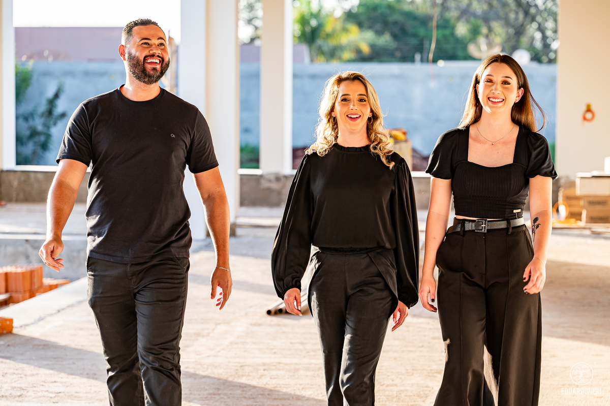 Arquiteta premiada, Carol Rodrigues, arquitetura inovadora, norte pioneiro do Paraná, ensaios fotográficos arquitetônicos, fotografia de arquitetura, profissional renomada, design de interiores, fotógrafo de arquitetura Paraná.