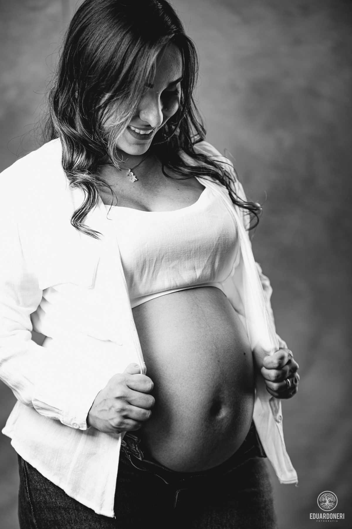 Ensaio gestante emocionante
Fotografia de gestante
Milagre na gravidez
Ensaio gestante com fé
História de superação na gravidez
Fotografia de maternidade
Ensaio fotográfico gravidez
Santa Teresinha intercessão
Bebê arco-íris
Ensaio gestante Paraná