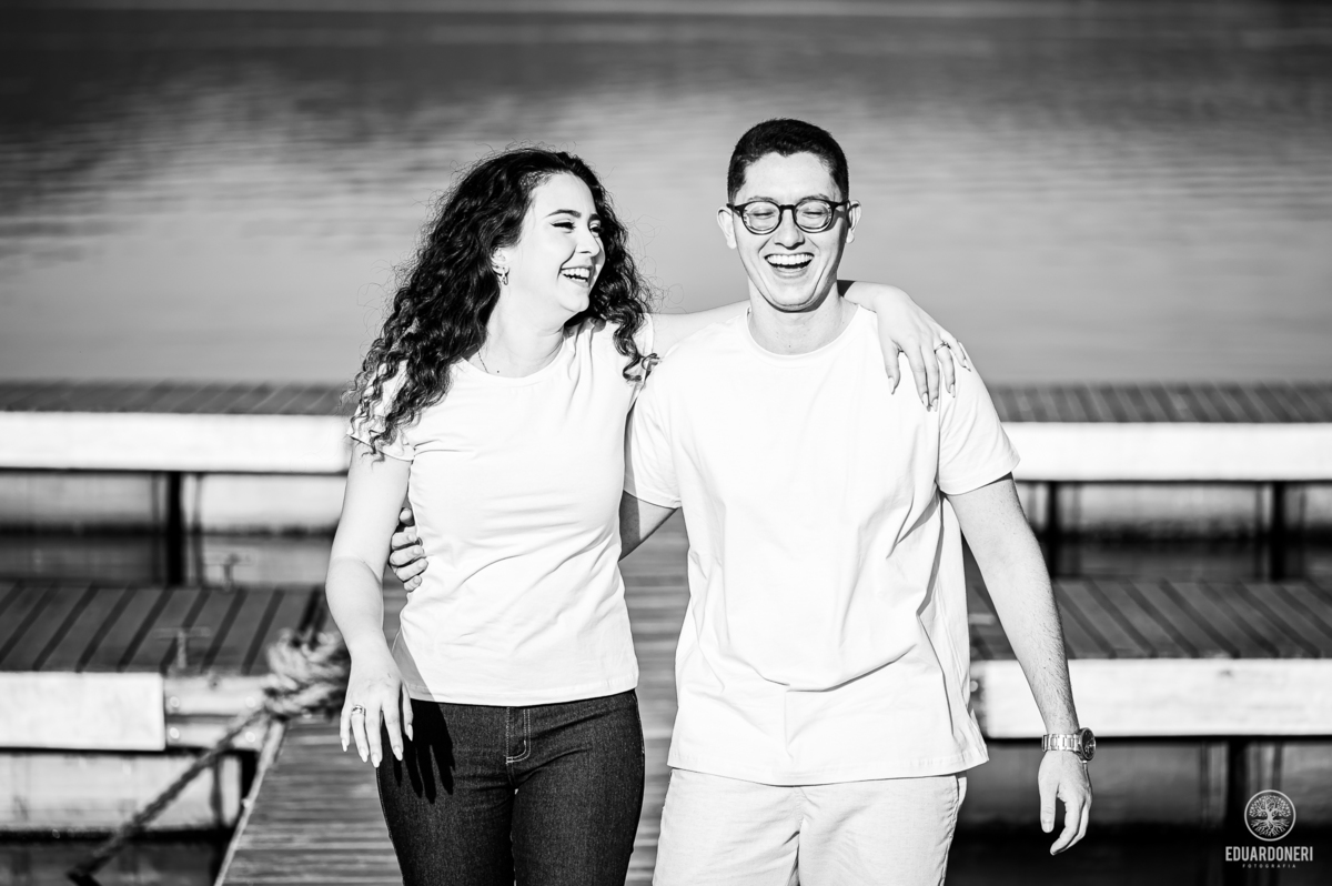 Ensaio pré-wedding
Pré-wedding na Pedra do Índio
Fotografia de casal
Ensaio romântico
Fotógrafo de casamento no Paraná
Ribeirão Claro fotografia
Palavras-chave secundárias:
Casal apaixonado
Ensaio ao pôr do sol
Fotografia no veleiro
Ensaio na marina
Amor 