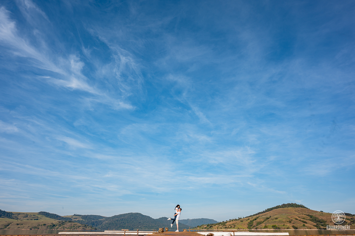 Ensaio pré-wedding
Pré-wedding na Pedra do Índio
Fotografia de casal
Ensaio romântico
Fotógrafo de casamento no Paraná
Ribeirão Claro fotografia
Palavras-chave secundárias:
Casal apaixonado
Ensaio ao pôr do sol
Fotografia no veleiro
Ensaio na marina
Amor 