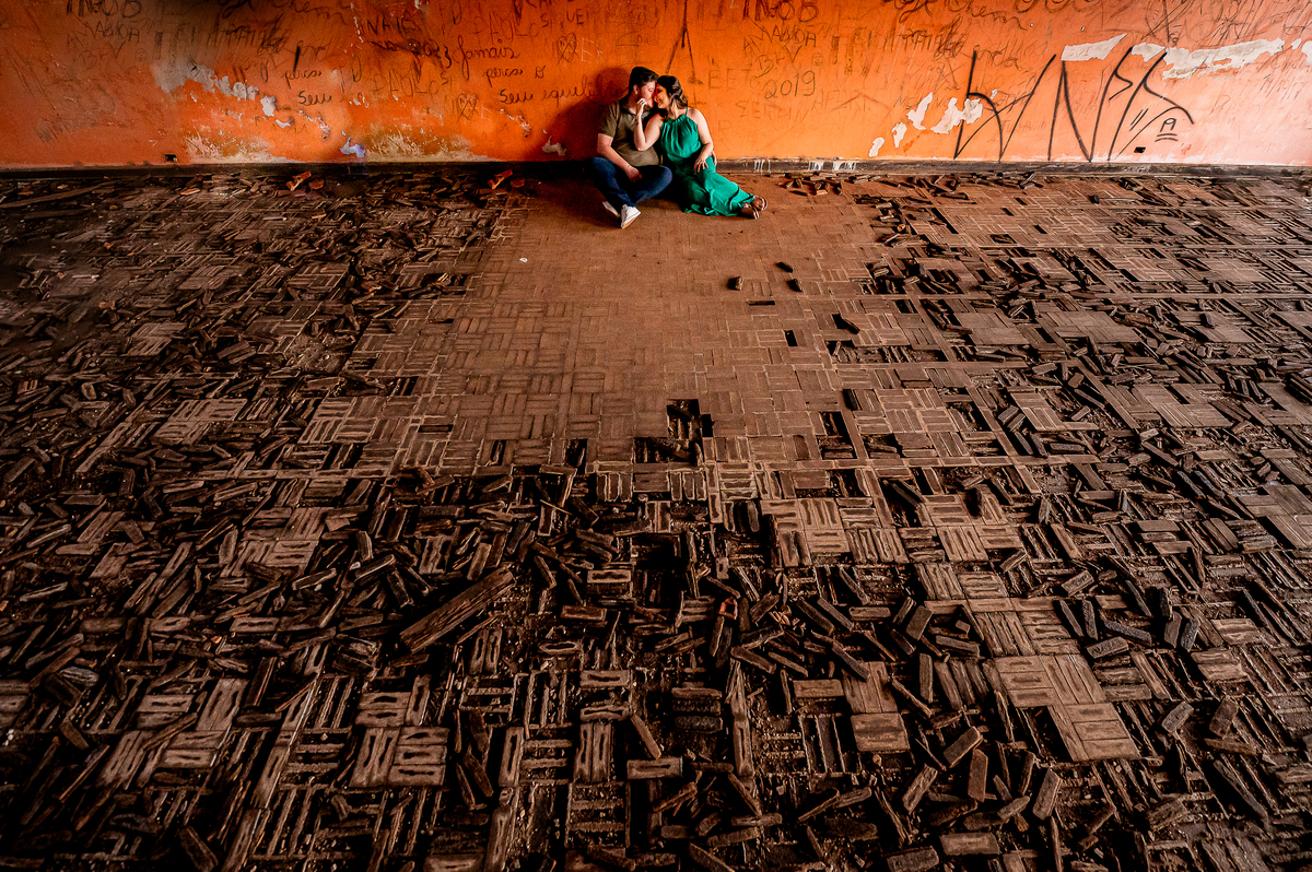 Ensaio pré-wedding
Fotografia de casal
Ensaio na Fazenda Yara
Hotel em ruínas Bandeirantes
Pré-wedding no Pub Poko Loko Bar
Fotógrafo de casamento em Bandeirantes Ensaio romântico
Fotografia de amor
Locais para ensaio pré-wedding no Paraná
Fotos de casal 