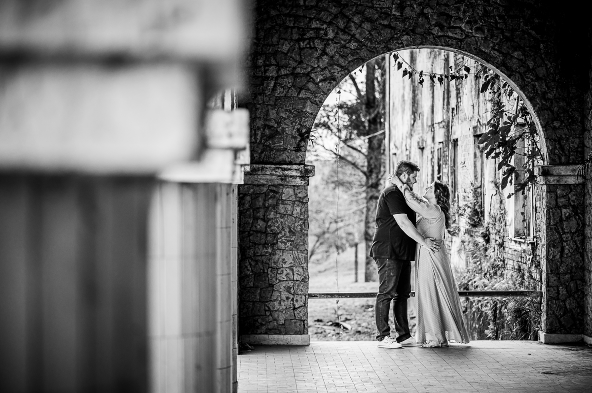 Ensaio pré-wedding
Fotografia de casal
Ensaio na Fazenda Yara
Hotel em ruínas Bandeirantes
Pré-wedding no Pub Poko Loko Bar
Fotógrafo de casamento em Bandeirantes Ensaio romântico
Fotografia de amor
Locais para ensaio pré-wedding no Paraná
Fotos de casal 