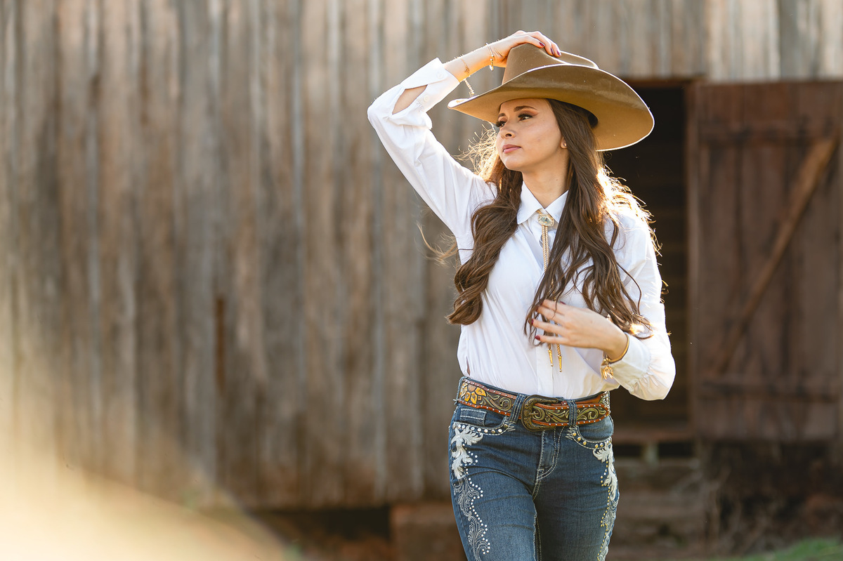 ensaio de 15 anos como tema country na fazenda