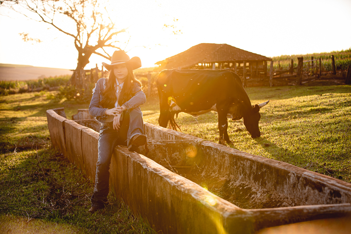 ensaio de 15 anos como tema country na fazenda