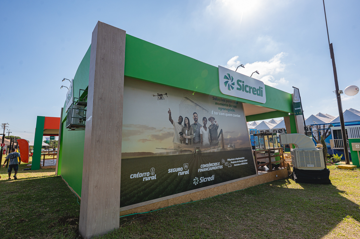 Evento Coopershow 2026 em Cândido Mota reunindo produtores, empresas e cooperativas em um ambiente de inovação e oportunidades para o agronegócio.