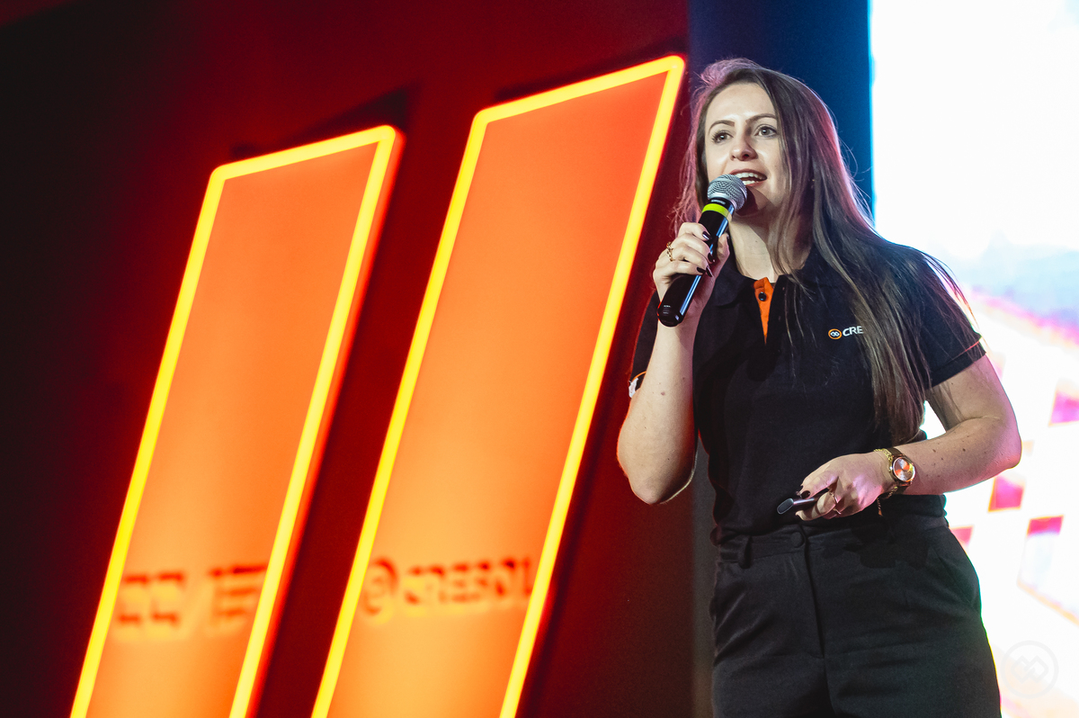 Colaboradores da Cresol participando da Convenção Aceleração 2026, momento de integração, alinhamento de objetivos e fortalecimento do cooperativismo.