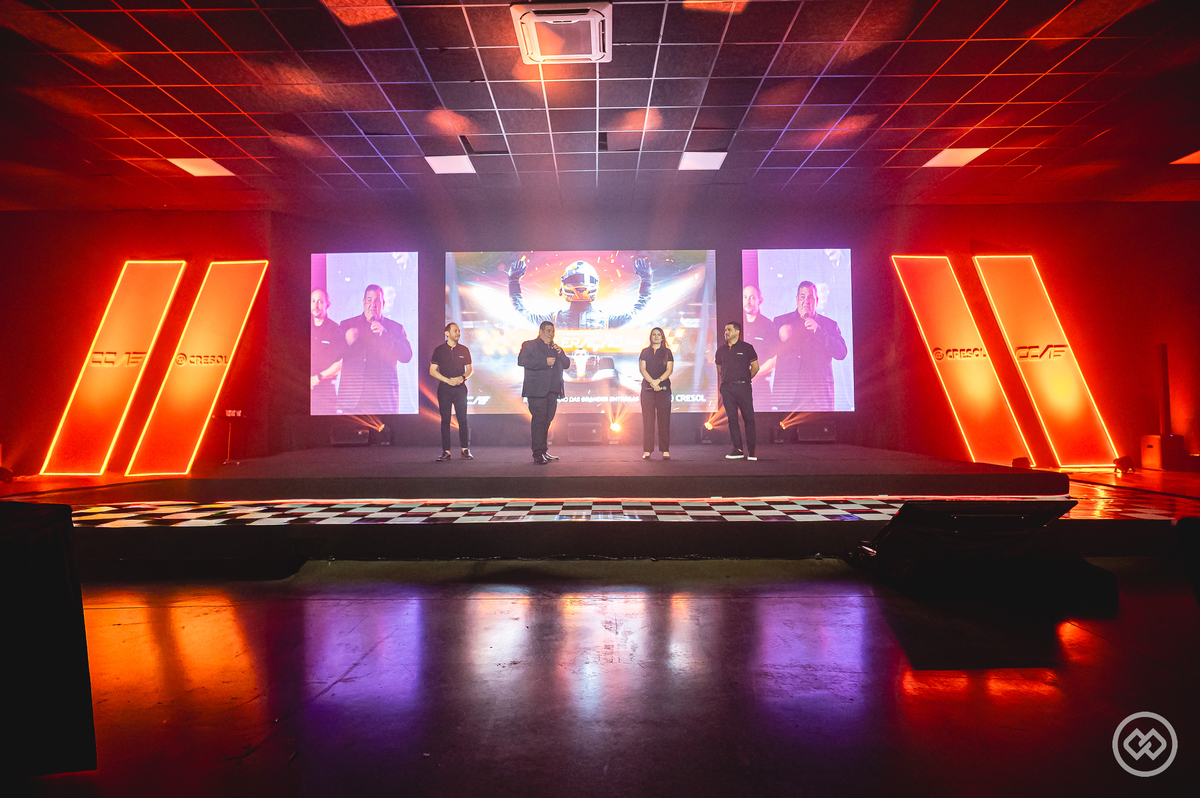 Colaboradores da Cresol participando da Convenção Aceleração 2026, momento de integração, alinhamento de objetivos e fortalecimento do cooperativismo.