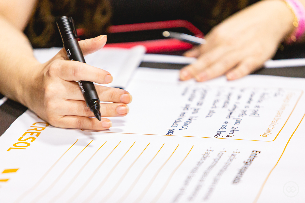Colaboradores da Cresol participando da Convenção Aceleração 2026, momento de integração, alinhamento de objetivos e fortalecimento do cooperativismo.