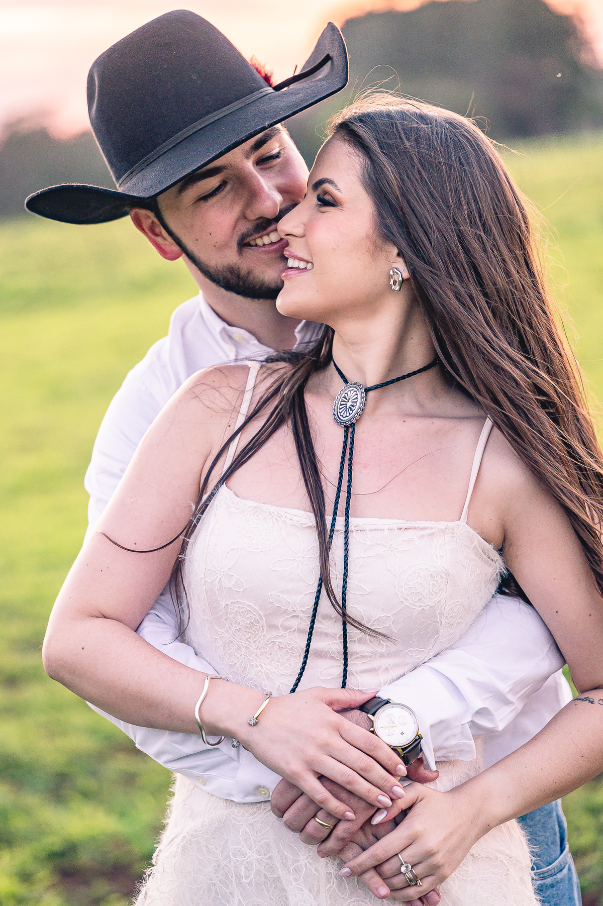 Ensaio pré-wedding com temática country e muito romantismo
