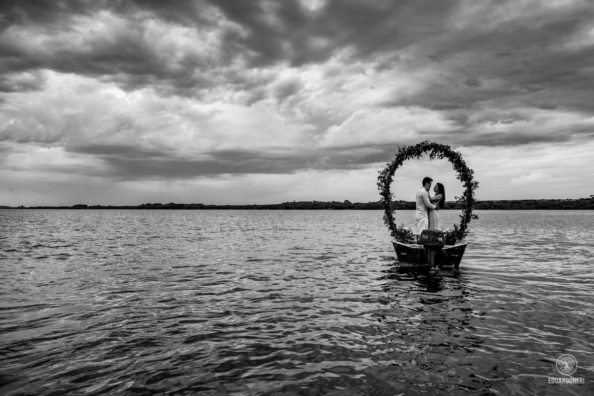 Save the date, Karen e Thiago, ensaio no rio Paranapanema na Represa