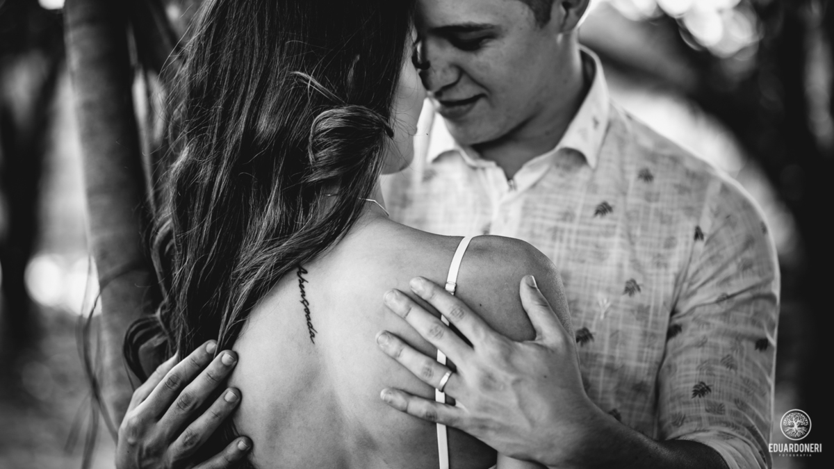 Ensaio externo pre wedding em Bandeirantes no encontro das águas, ensaio carla e almiro neto, casamento, pre wedding e-session