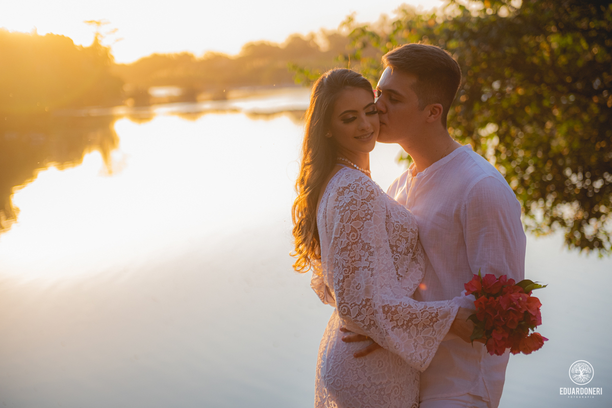 Ensaio externo pre wedding em Bandeirantes no encontro das águas, ensaio carla e almiro neto, casamento, pre wedding e-session