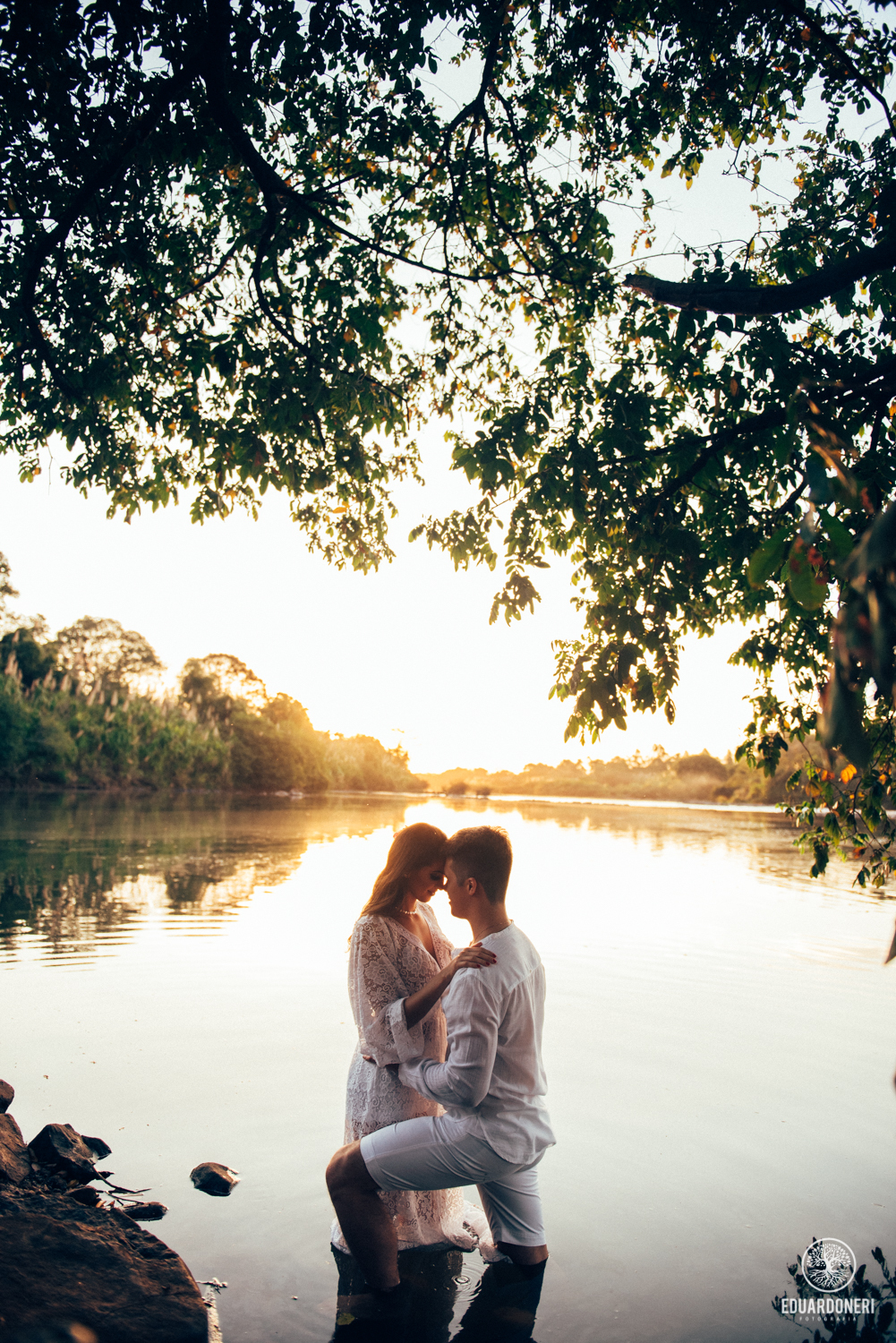 Ensaio externo pre wedding em Bandeirantes no encontro das águas, ensaio carla e almiro neto, casamento, pre wedding e-session