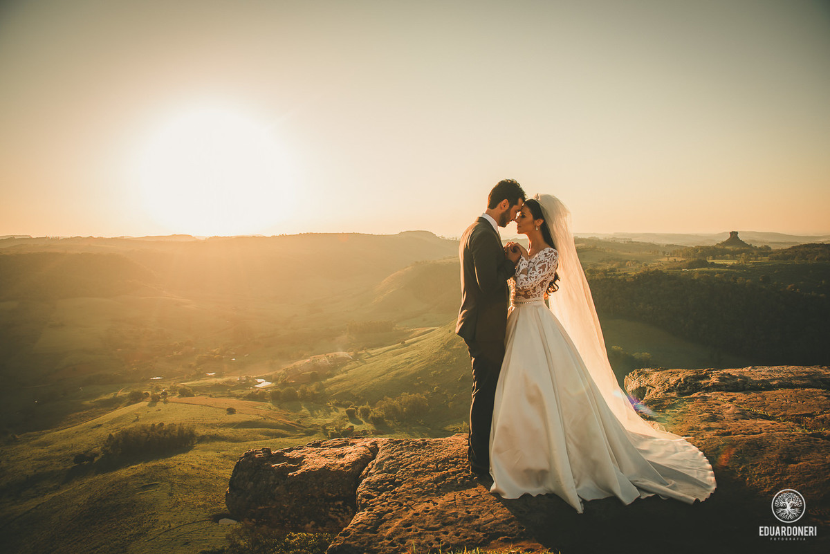 Ensaio Trash the Dress, Pre Weeding no Morro do Gavião em Ribeirão Claro no Paraná