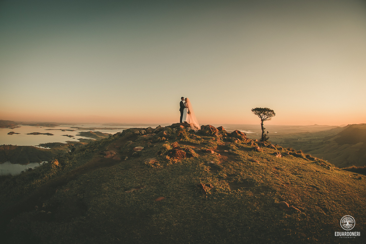 Ensaio Trash the Dress, Pre Weeding no Morro do Gavião em Ribeirão Claro no Paraná