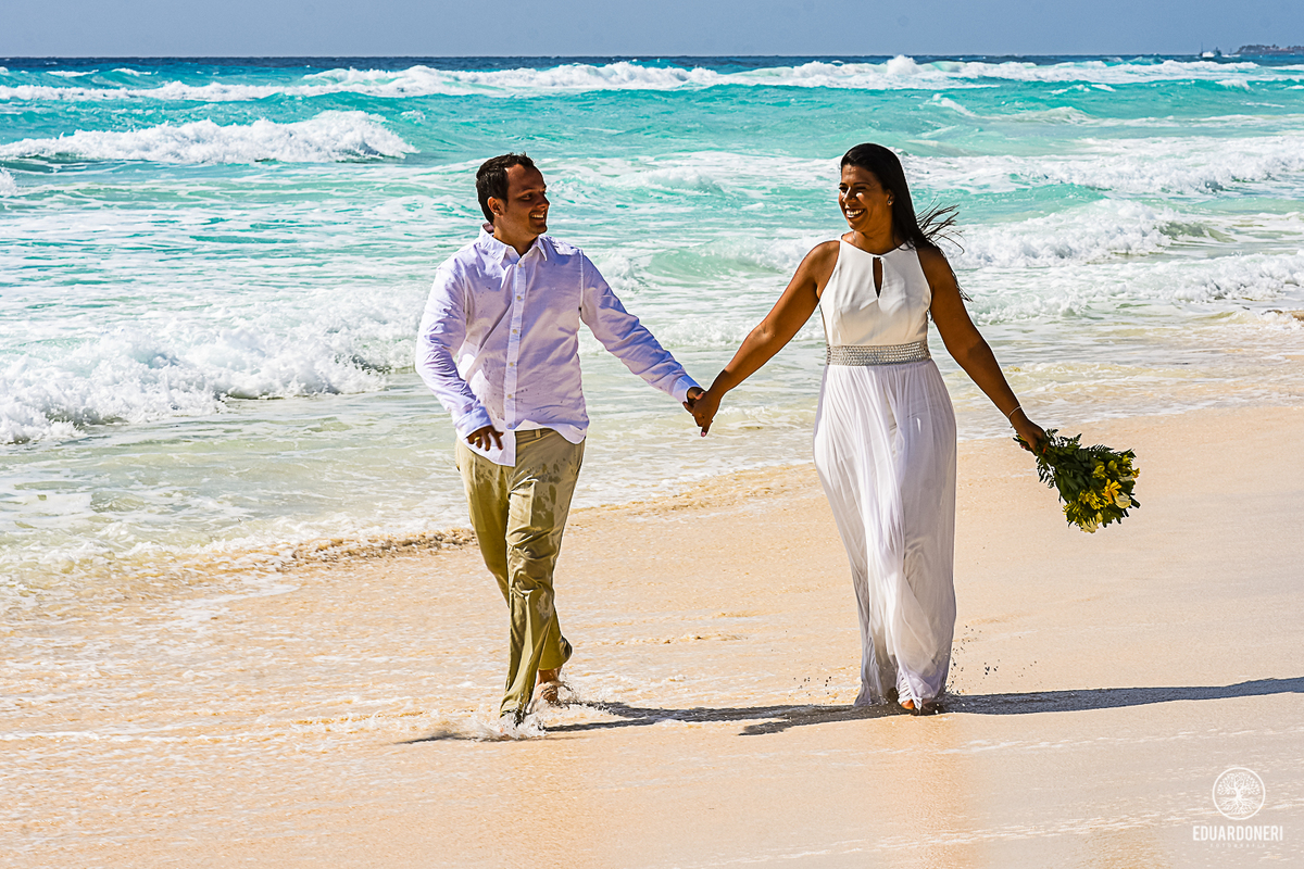 Ensaio pre wedding em Cancun, Cenote Azul, Ensaio em Cancun, pre wedding, destination wedding in cancun, ensaio fora do brasil, Ensaio no Cenote, fotografia de casamento, Eduardo Neri, pre wedding no exterior, ensaio na praia