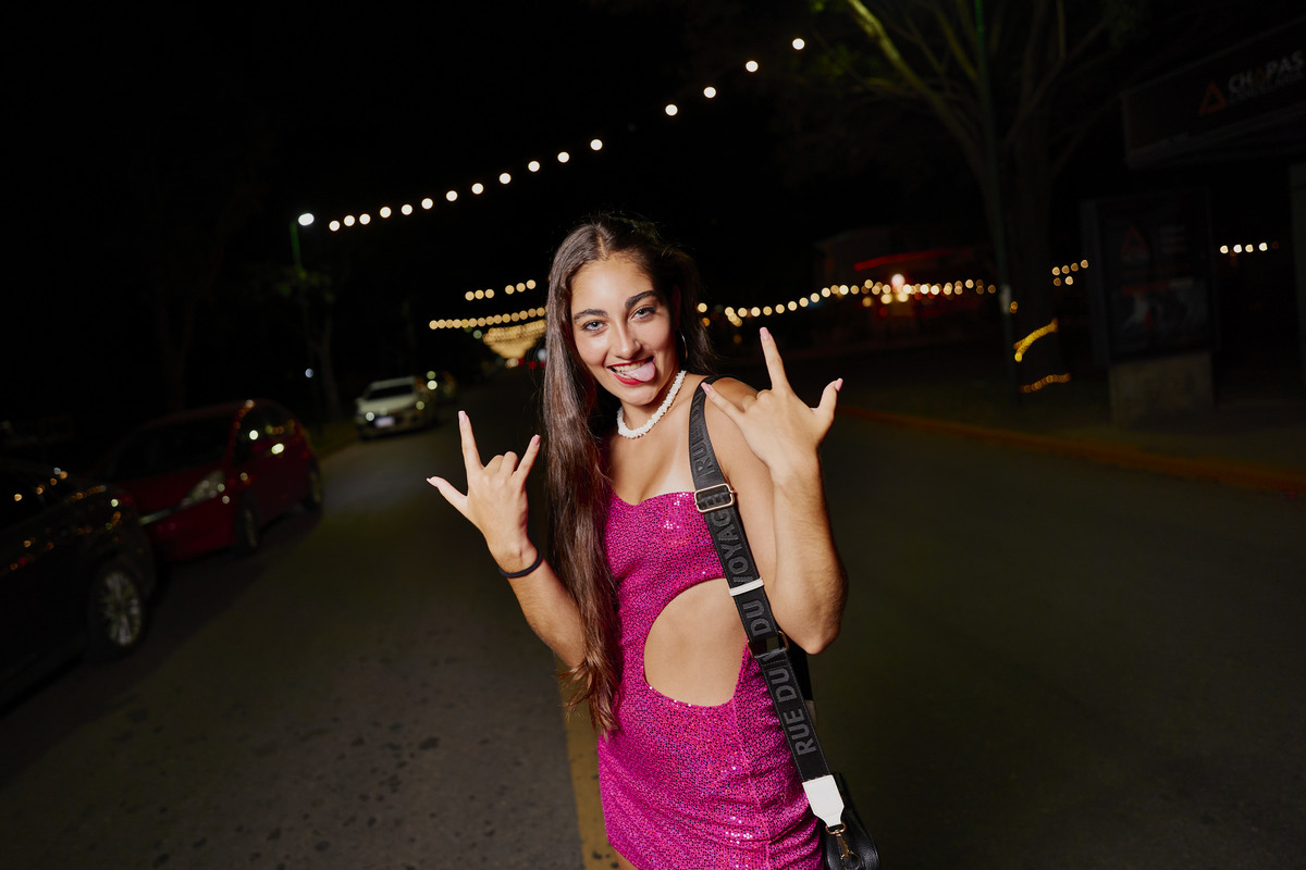 Sesion nocturna  food trucks Fotografía de 15 en Funes - Santa Fe DnxFotografia Dnx Estudio Daniel Cuart Melisa zeller Solange Mosca