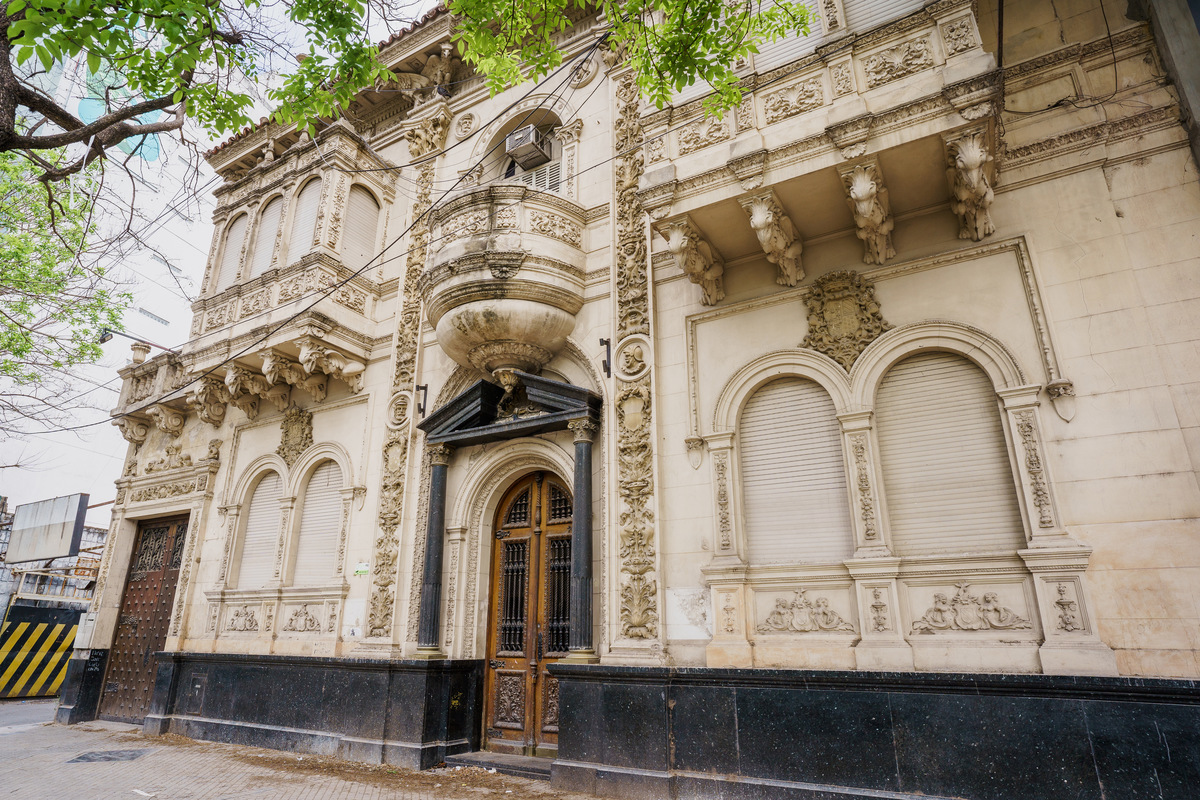 asa antigua por calle pellegrini Fotografía arquitectura y fotografía de inmobiliaria de Daniel Cuart y DNX Fotografia DNX Estudio