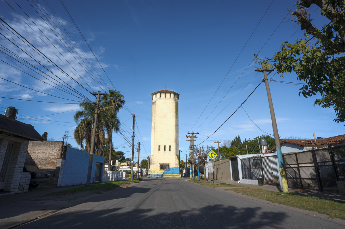 Tanqe barrio acindar Fotografía arquitectura y fotografía de inmobiliaria de Daniel Cuart y DNX Fotografia DNX Estudio