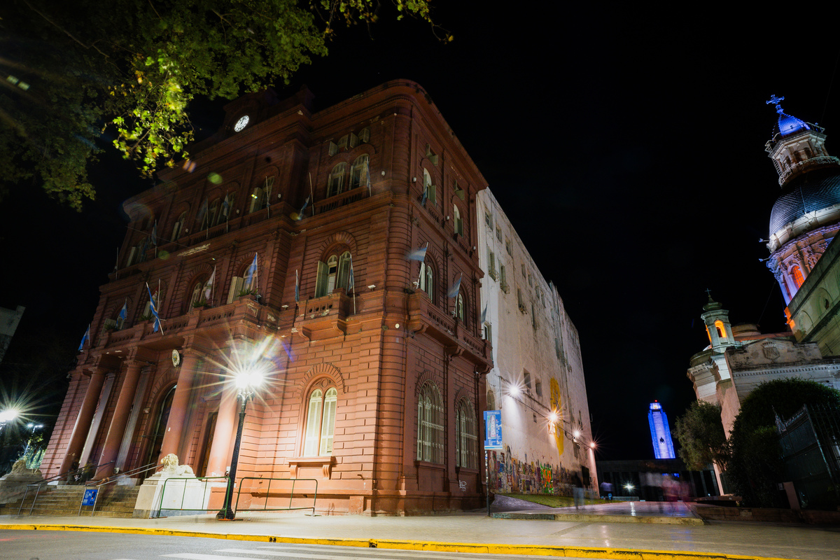 Palacio de los leones Municipalidad de rosario fotografía nocturna Fotografía arquitectura y fotografía de inmobiliaria de Daniel Cuart y DNX Fotografia DNX Estudio