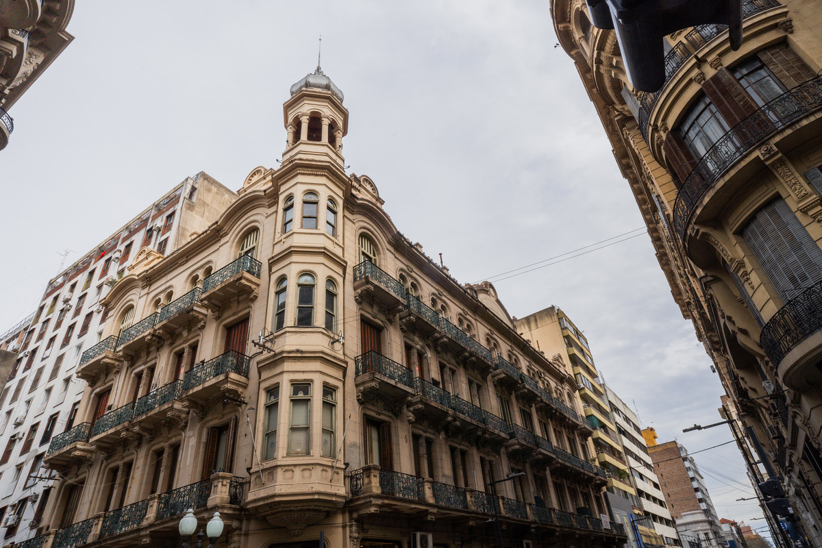 Edicio de Sarmiento y mendoza Fotografía arquitectura y fotografía de inmobiliaria de Daniel Cuart y DNX Fotografia DNX Estudio correientes y córdoba 