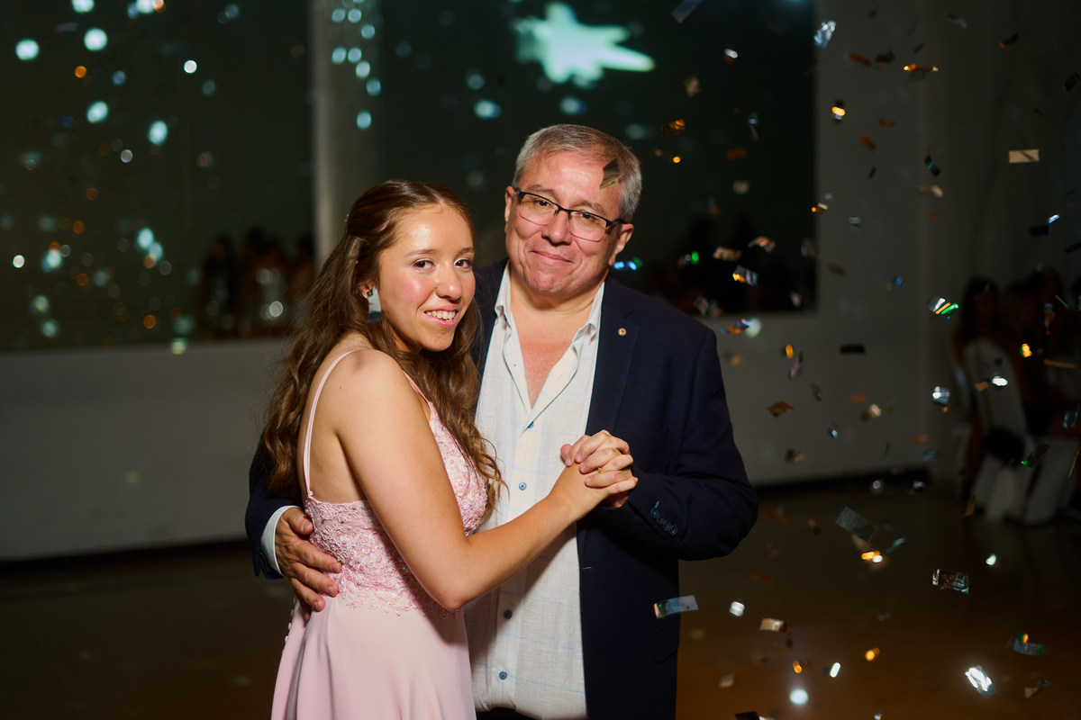 Fotografia de Xv sacada por Daniel Cuart DNX FOTOGRAFIA DMX ESTUDIO FOTOGRAFIA DEL VALS CON APDRE