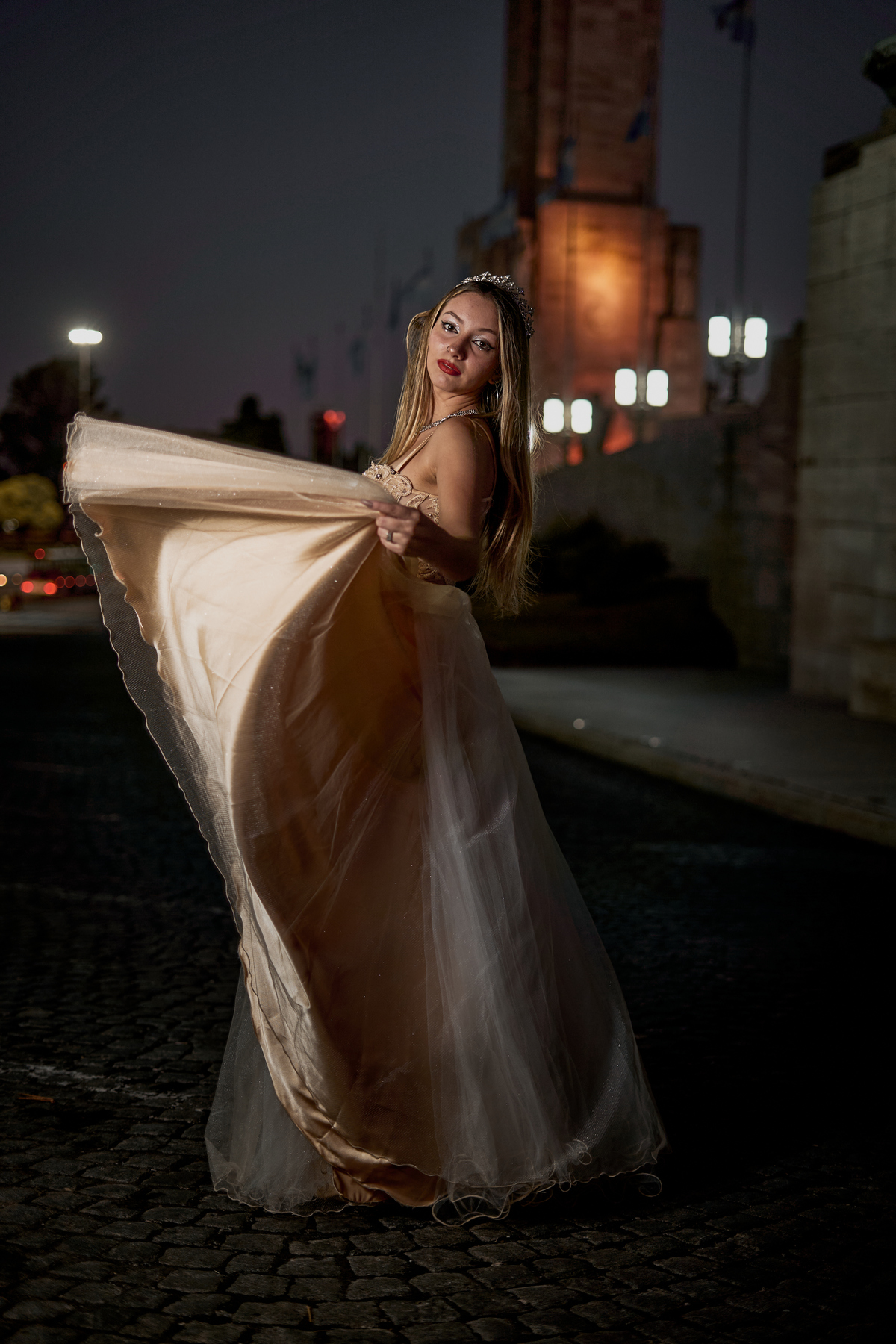 Vestido diseñado por eliana aquino fotógrafo daniel cuart luces de neon