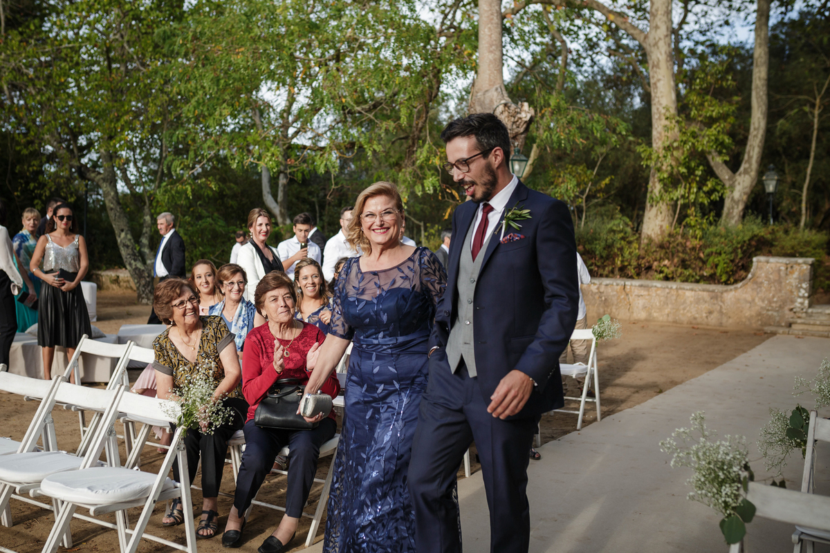 casamento quinta das torres azeitao setubal portugal entrada noivo mãe