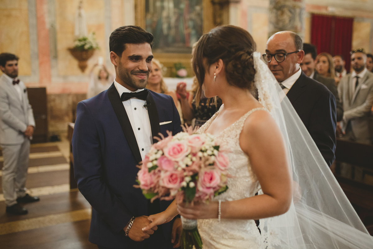 Casamento Quinta do Vale, Santo Antao do Tojal, Loures, Portugal entrada noiva cerimonia igreja
