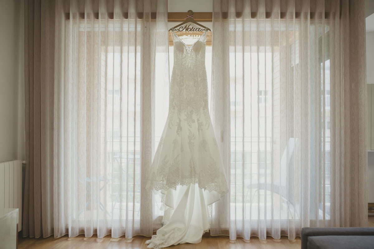 Casamento Quinta do Vale, Santo Antao do Tojal, Loures, Portugal preparação noiva vestido