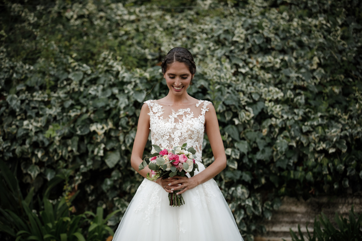 Casamento Quinta Marques da Serra Alenquer Portugal Noiva Cabelo penteado Ines Salsinha maquilhagem rita amorim vestido pronovias sessao noivos