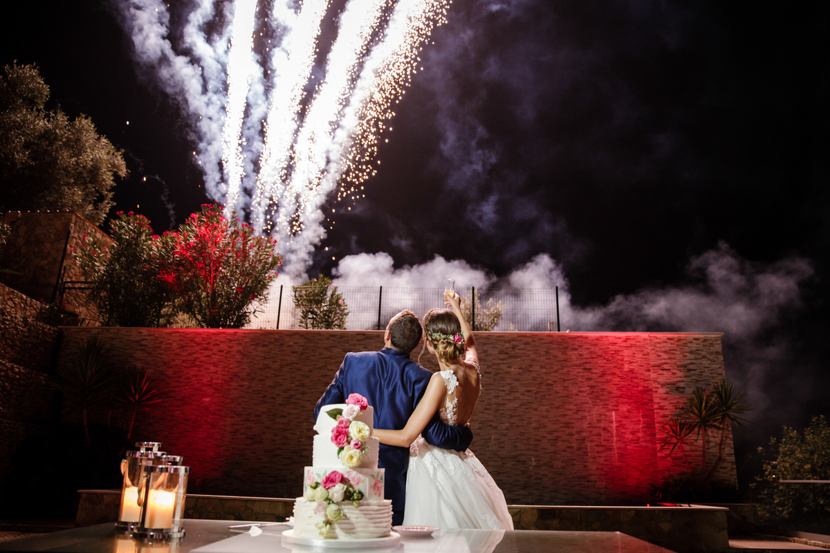 Casamento Quinta Marques da Serra Alenquer Portugal Noiva Cabelo penteado Ines Salsinha maquilhagem rita amorim vestido pronovias noivos festa corte do bolo fogo de artificio