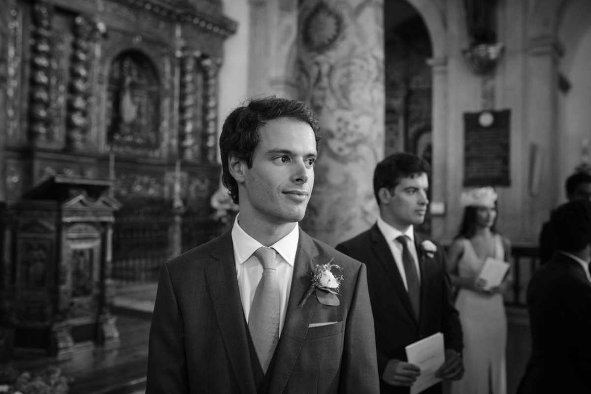 Casamento quinta da Conceição, Azeitão, Setubal Portugal noivo entrada da noiva