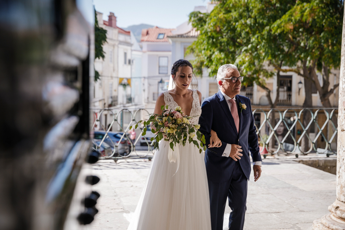Casamento quinta da Conceição, Azeitão, Setubal Portugal noiva pai entrada