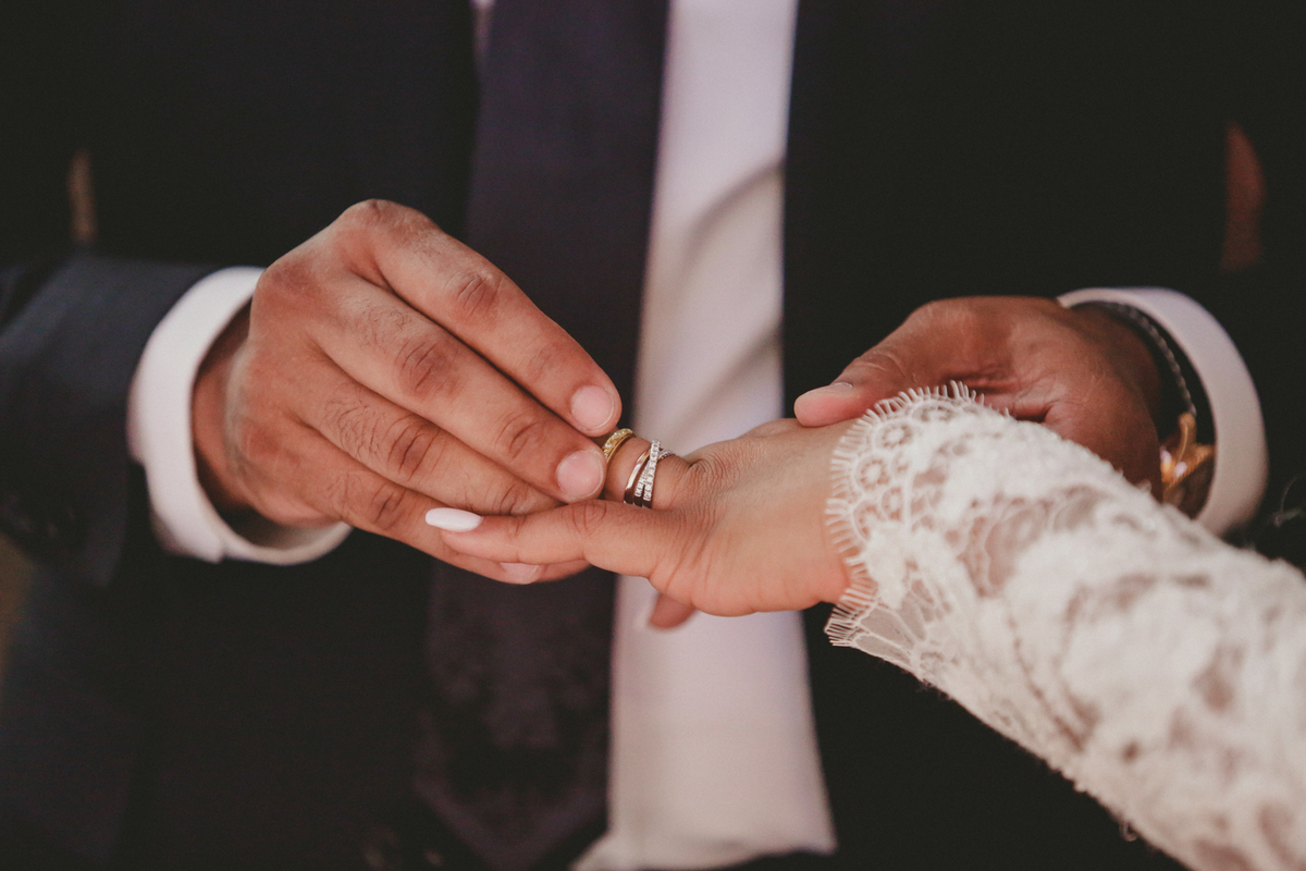 Casamento Patio da Gale Terreiro do Paço Lisboa Portugal cerimonia troca alianças
