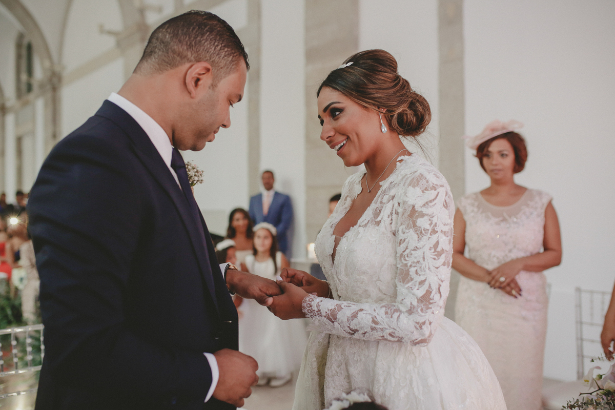 Casamento Patio da Gale Terreiro do Paço Lisboa Portugal cerimonia troca alianças