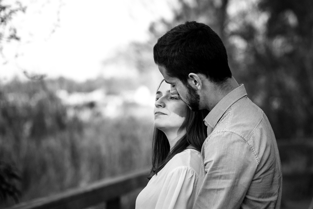 Fotógrafo de casamentos em Coimbra, Leiria, Aveiro.
Fotografia documental de casamento. Fotografia com emoção, paixão e sem poses. Imagens verdadeiras e cheias de amor.
Fotografamos em todo o país. Sessão Solteiros na Praia de Mira e em Fermentelos.
