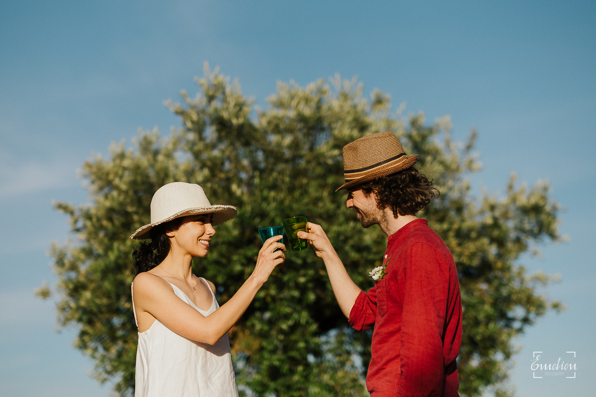 Fotógrafo de casamentos em Coimbra, Leiria, Aveiro.
Fotografia documental de casamento. Fotografia com emoção, paixão e sem poses. Imagens verdadeiras e cheias de amor.
Fotografamos em todo o país. Sessão Solteiros em Coimbra.