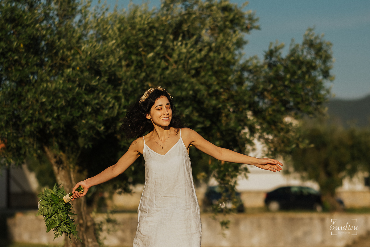 Fotógrafo de casamentos em Coimbra, Leiria, Aveiro.
Fotografia documental de casamento. Fotografia com emoção, paixão e sem poses. Imagens verdadeiras e cheias de amor.
Fotografamos em todo o país. Sessão Solteiros em Coimbra.
