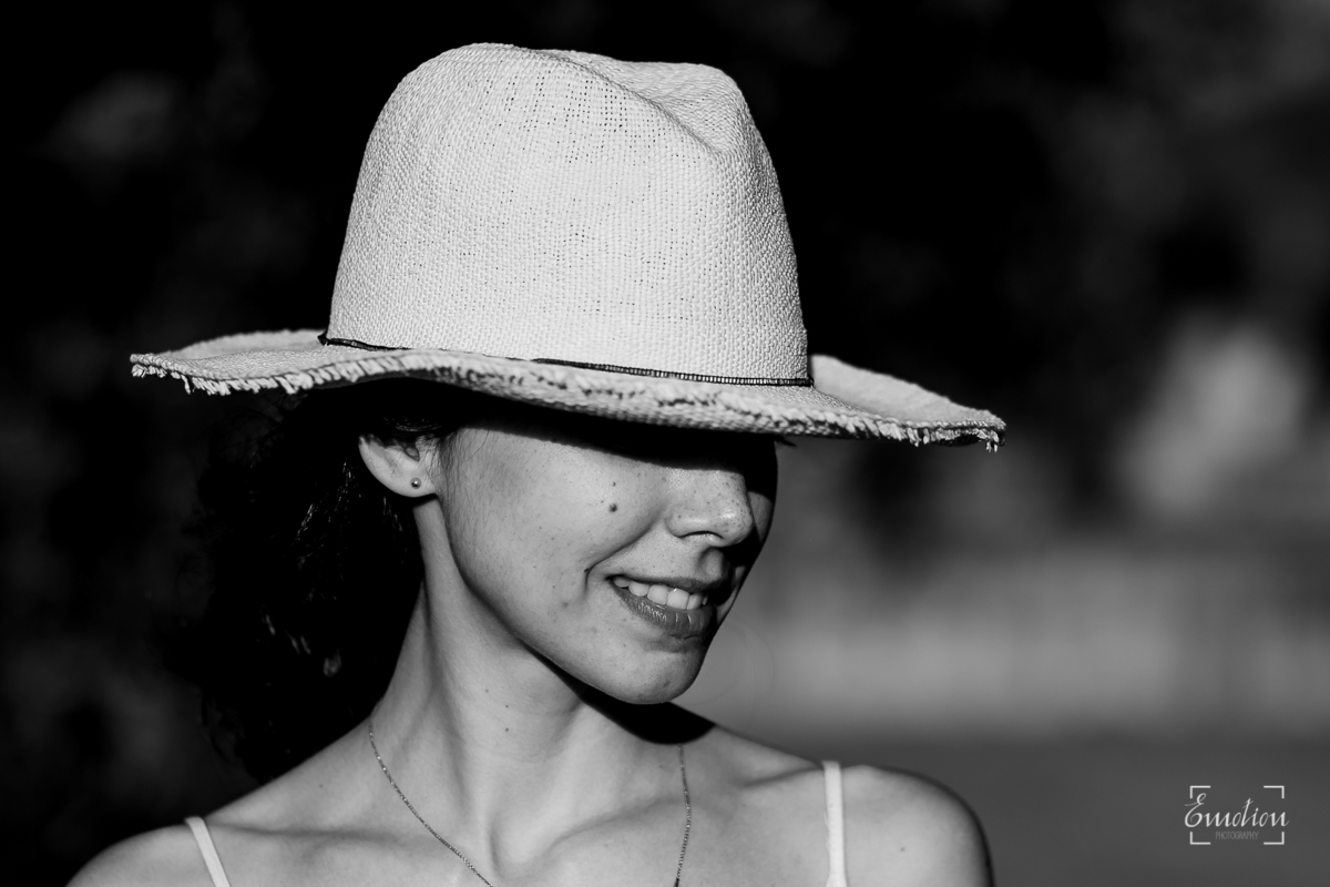 Fotógrafo de casamentos em Coimbra, Leiria, Aveiro.
Fotografia documental de casamento. Fotografia com emoção, paixão e sem poses. Imagens verdadeiras e cheias de amor.
Fotografamos em todo o país. Sessão Solteiros em Coimbra.