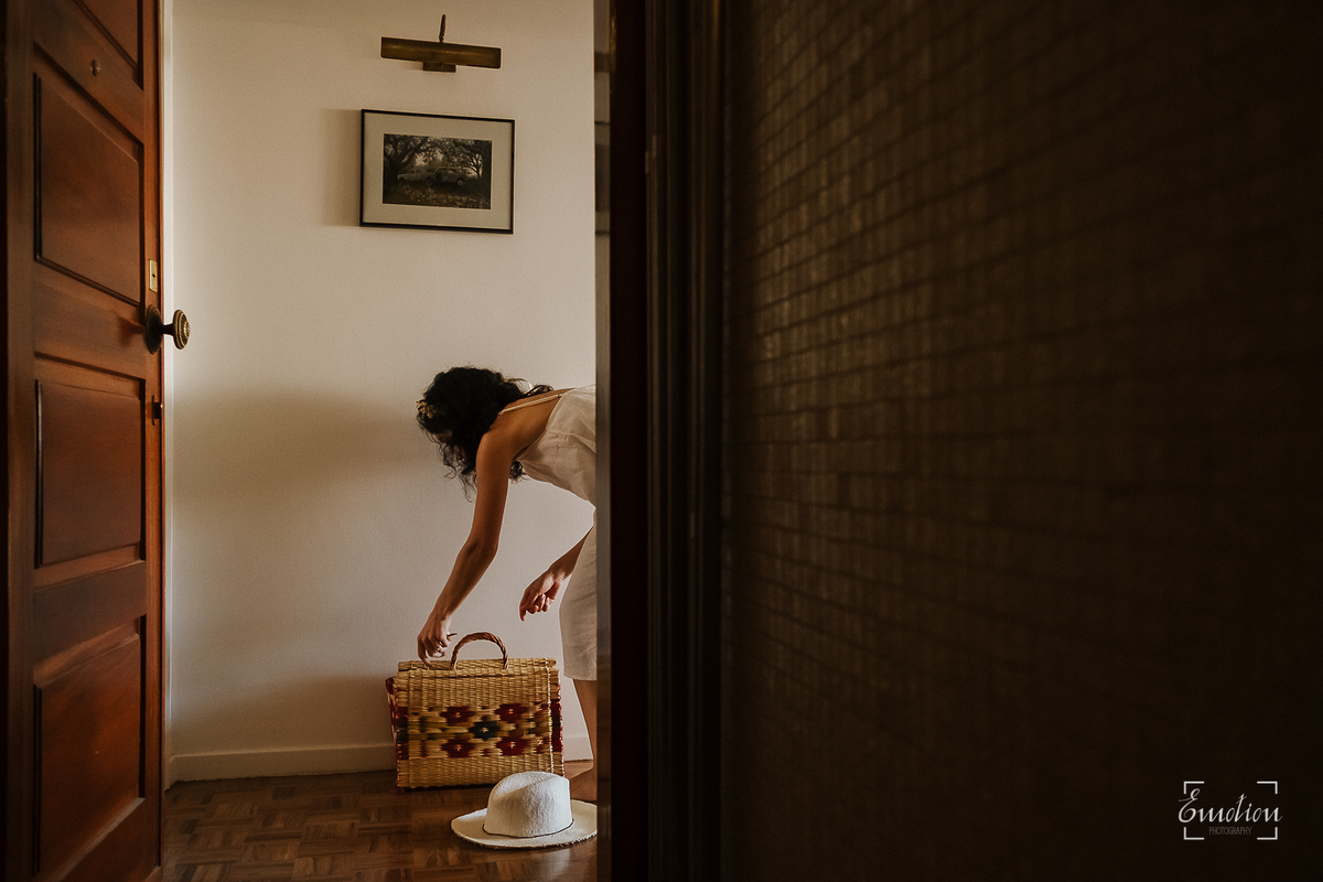 Fotógrafo de casamentos em Coimbra, Leiria, Aveiro.
Fotografia documental de casamento. Fotografia com emoção, paixão e sem poses. Imagens verdadeiras e cheias de amor.
Fotografamos em todo o país. Sessão Solteiros em Coimbra.