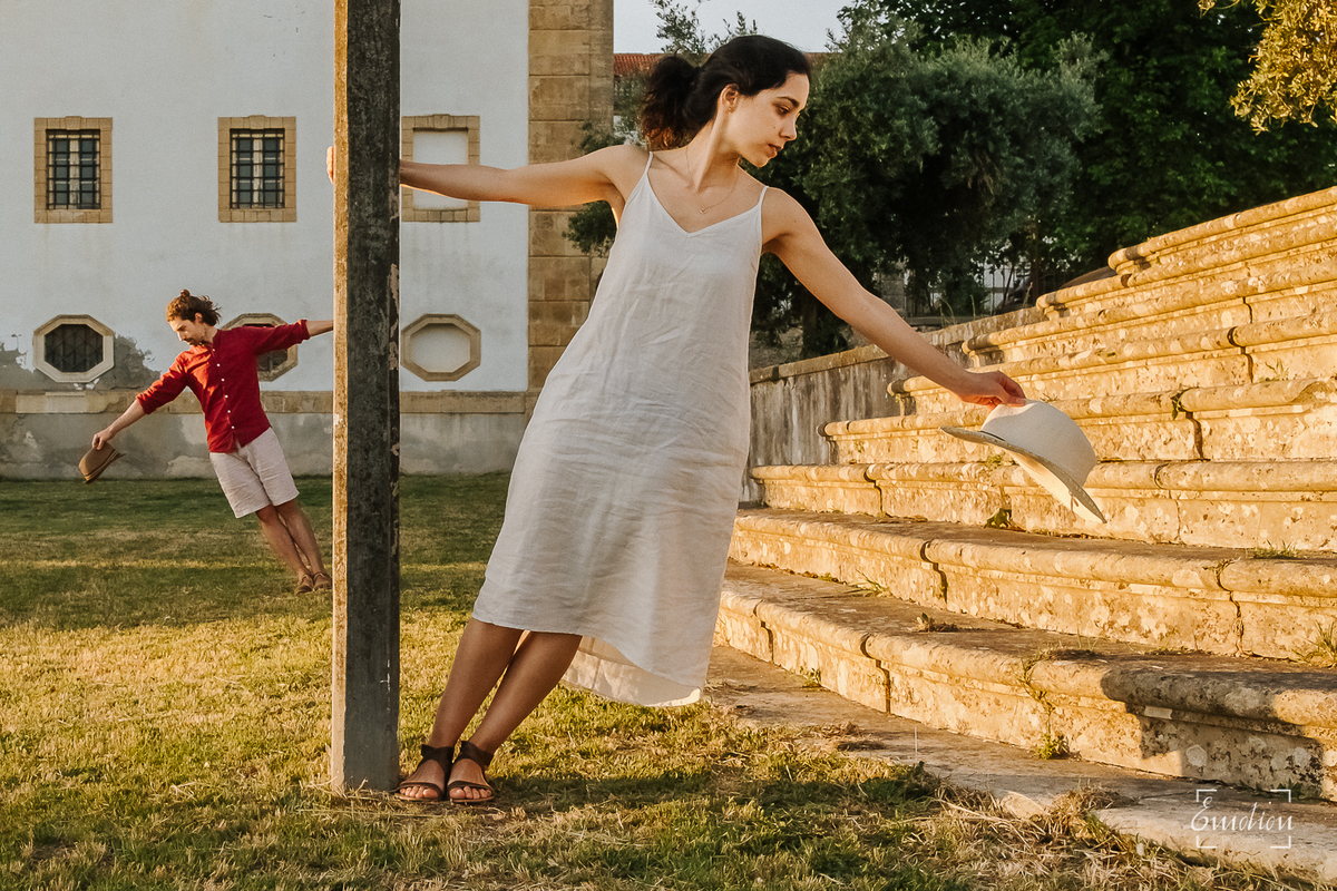 Fotógrafo de casamentos em Coimbra, Leiria, Aveiro.
Fotografia documental de casamento. Fotografia com emoção, paixão e sem poses. Imagens verdadeiras e cheias de amor.
Fotografamos em todo o país. Sessão Solteiros em Coimbra.